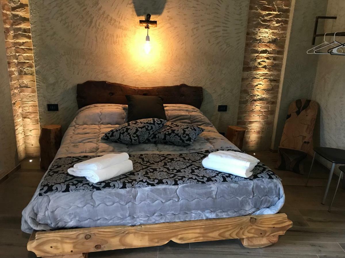 Villa Laura Castellinaldo Екстер'єр фото